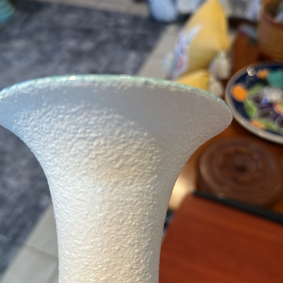 Vintage Royal Haeger Vase - Picture 10 of 12